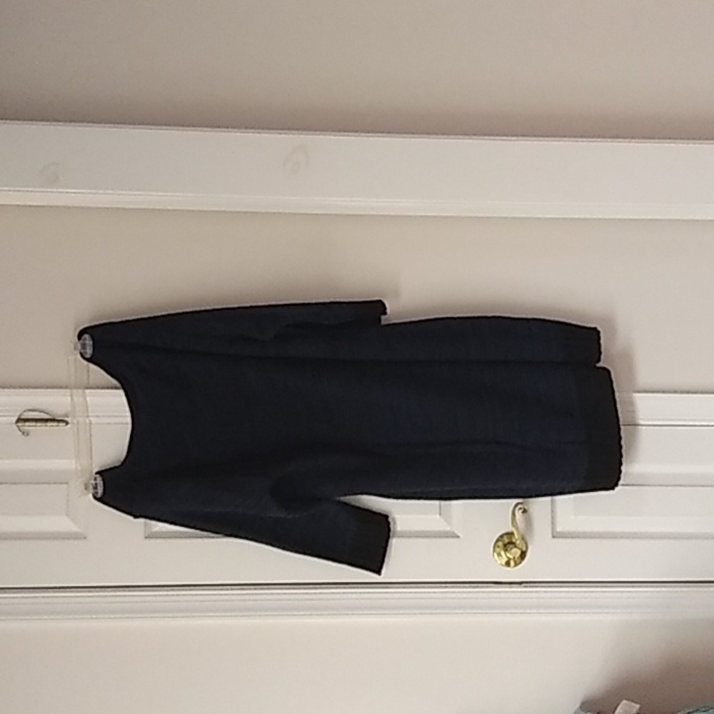 WOMEN'S SWEATER